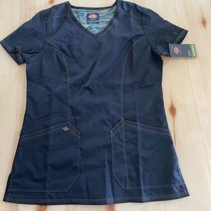 Dickies ESSENCE Scrub Top NEW